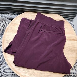 Serra Capri Pants – Women’s Small, Maroon, Stretch Fit